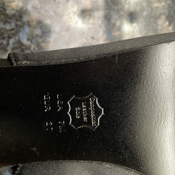 The Touch of Nina - Picture 4 of 4